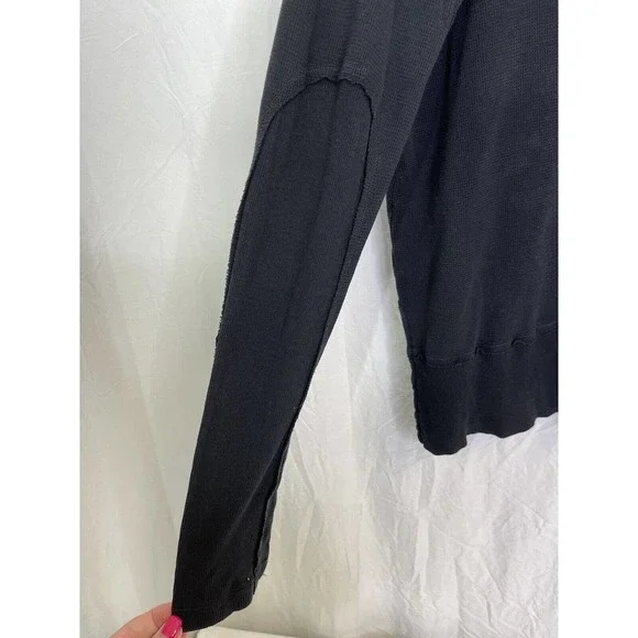 LaMade Women's Black Long Sleeve V-Neck Waffle Knit Top LARGE Athleisure - Picture 5 of 8